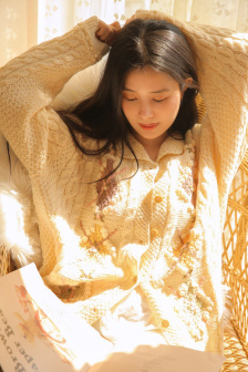 《制服诱惑》免费看朱茵